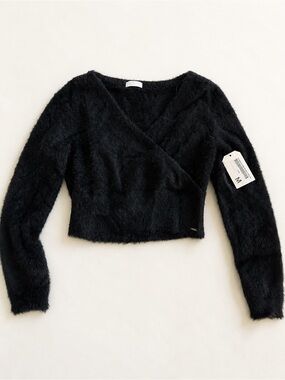 Women's Black Faux-Fur Wrap V-Neck Sweater